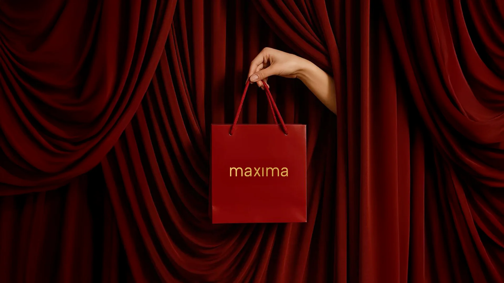 maxima-bag-showcasing